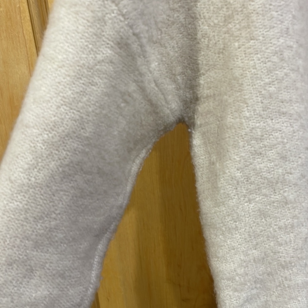 Ann Taylor beige sweater Scion’s neck size S - Picture 13 of 16